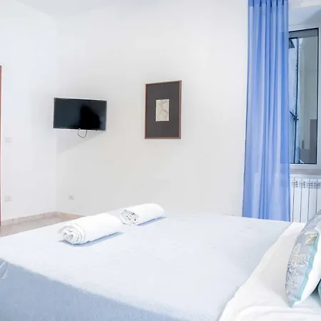 Grande & Caratteristico Dietro La Cattedrale