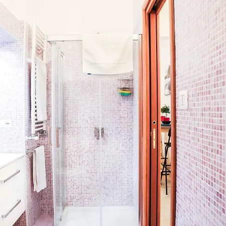 Grande & Caratteristico Dietro La Cattedrale