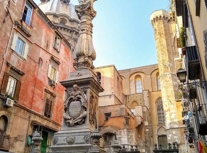 Grande & Caratteristico Dietro La Cattedrale アパート *