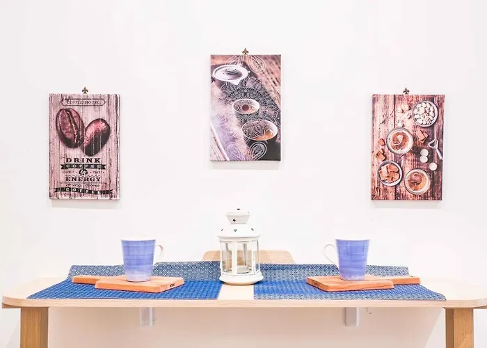 Grande & Caratteristico Dietro La Cattedrale *